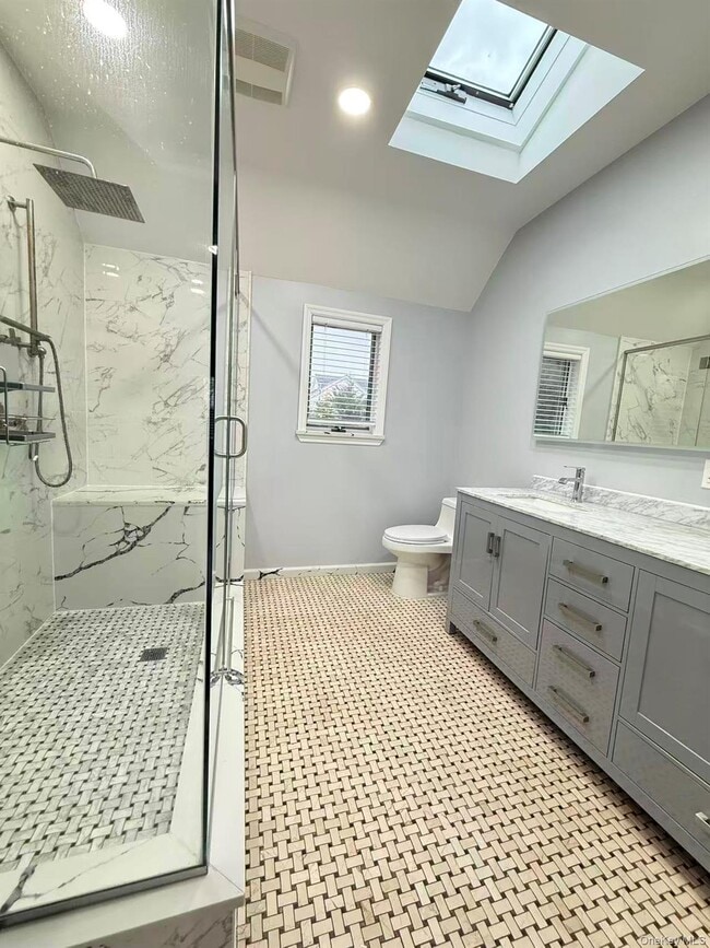 Building Photo - 3 Grant Ave