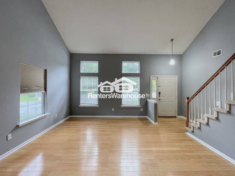 Building Photo - 171 Graystone Trce