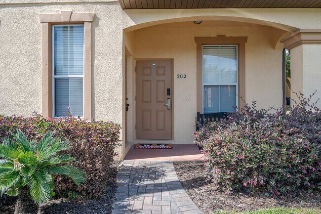 Building Photo - 202 Napoli Dr