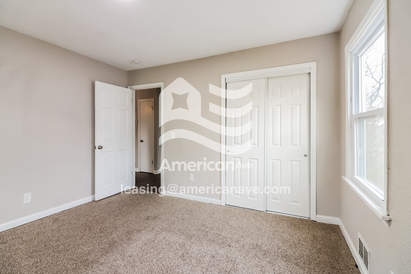 Building Photo - 7025 Monroe Ave