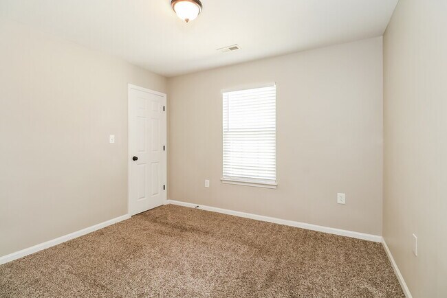 Building Photo - 1421 Jordans Pond Ln