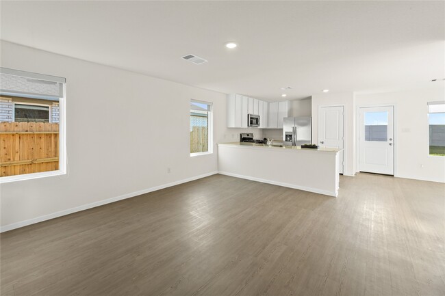 Building Photo - 6603 Sassafras Grn Dr