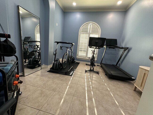 Building Photo - 102 Cardinal Ln