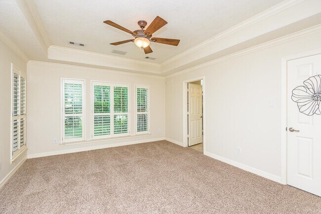 Building Photo - 12330 Timber Hollow