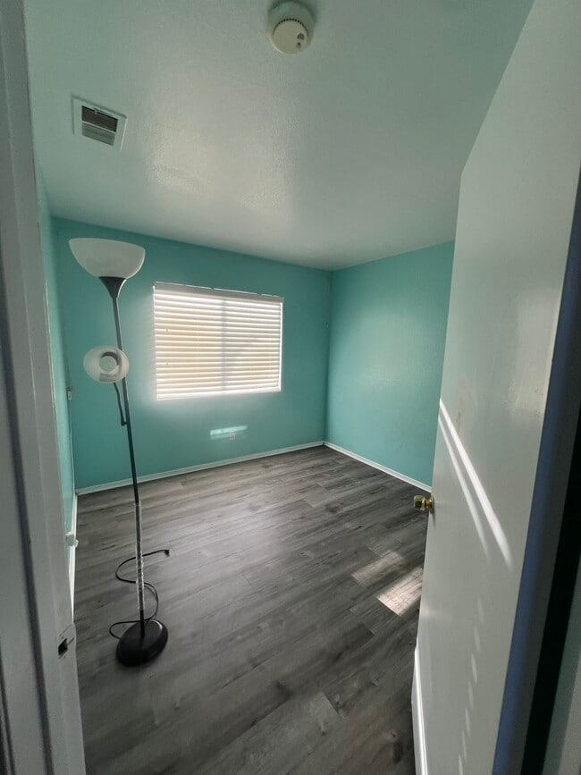 Building Photo - 13250 Sundance Cir