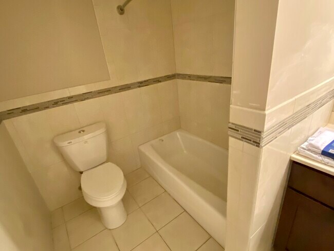 Bathroom - 209 N Brandywine Ave