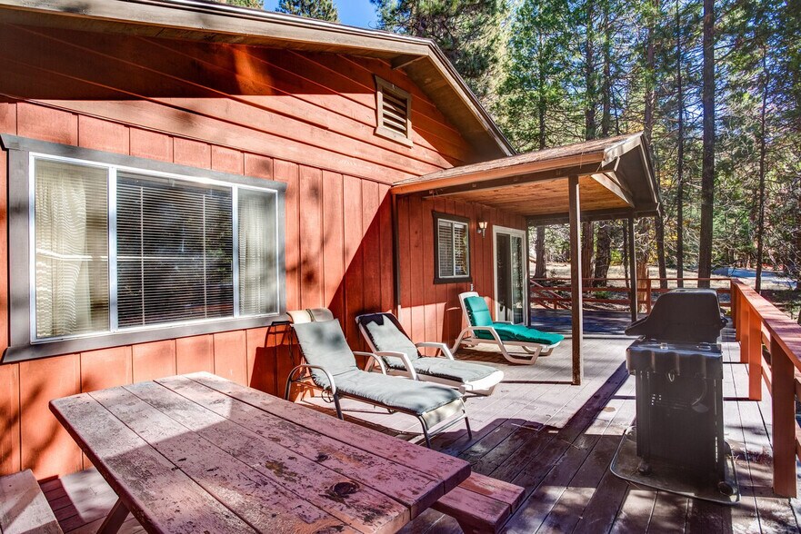 Building Photo - 8097 Chilnualna Falls Rd