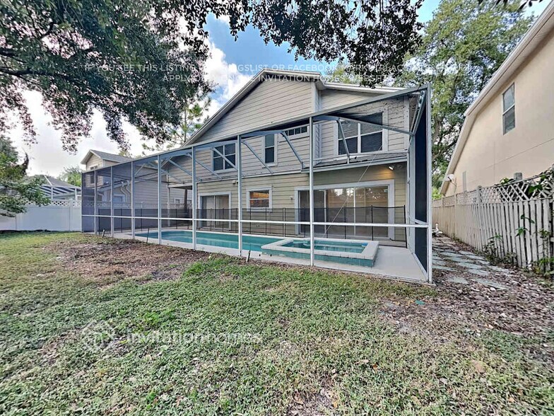 Building Photo - 17604 Esprit Dr