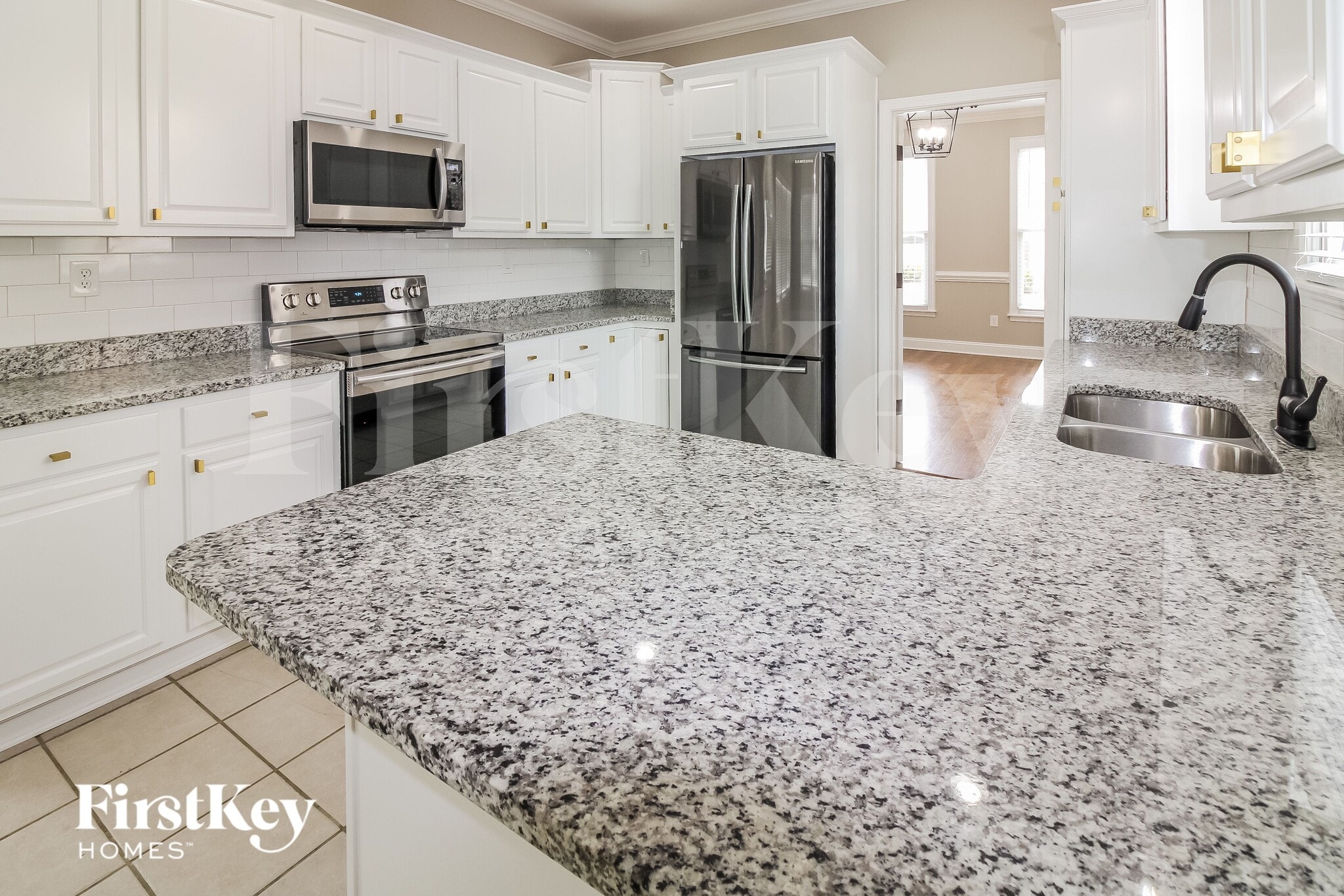 Building Photo - 8485 Farley Ave