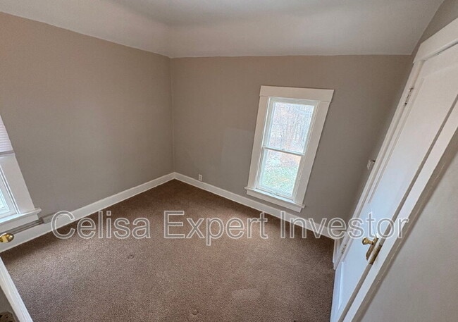 Building Photo - 3609 S Harrison St