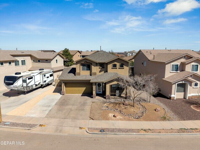 Building Photo - 11512 Robert Lennox Dr