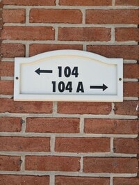 Building Photo - 104 S Parke St