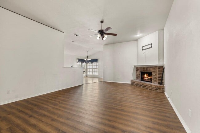 Building Photo - 3212 Oriental Ave