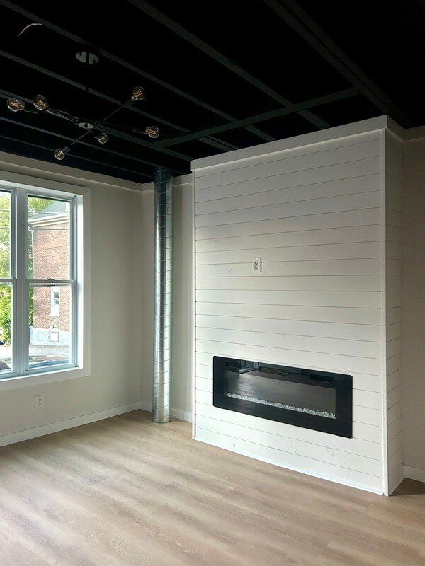 Building Photo - 4042 Geneva St