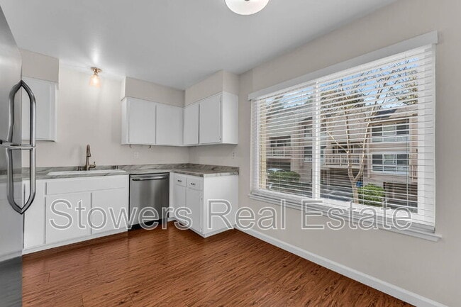 Building Photo - 503 Woodminster Dr