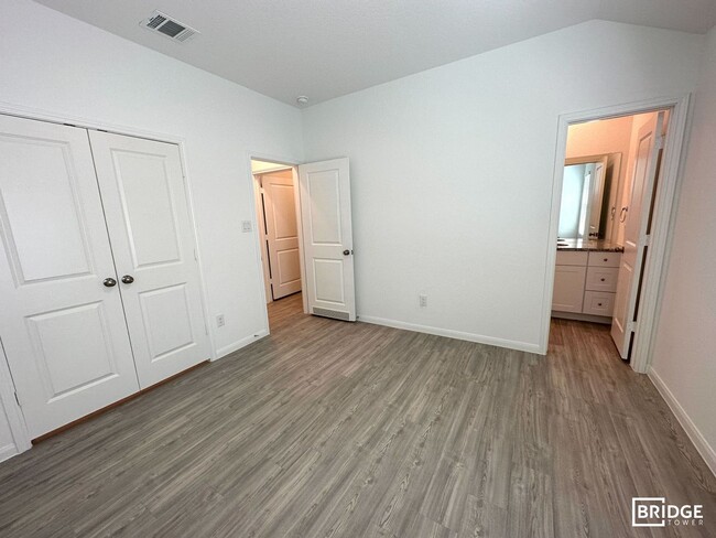 Building Photo - 1228 Treehouse Ln
