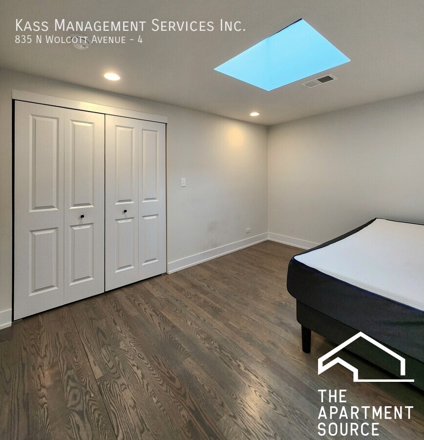 Building Photo - 843 N Wolcott Ave