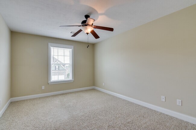 Building Photo - 5458 Everlook Cir