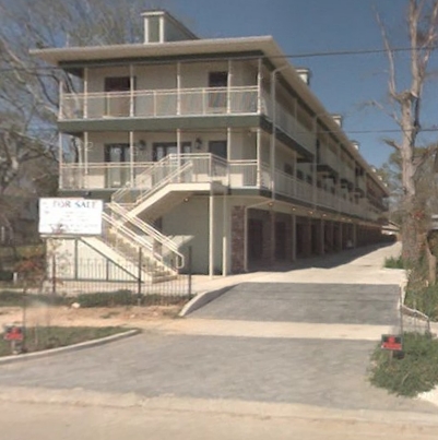 Primary Photo - 1921 Lakeshore Dr
