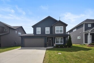 Building Photo - Pet Friendly Three Bedroom!