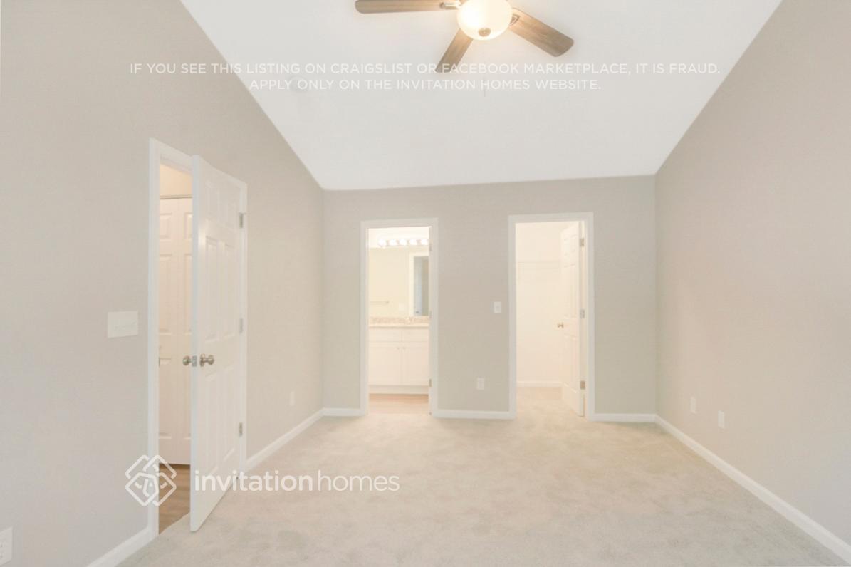 Building Photo - 120 Pebblestone Dr