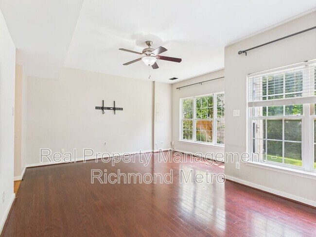 Building Photo - 1213 Magnolia Pointe Blvd