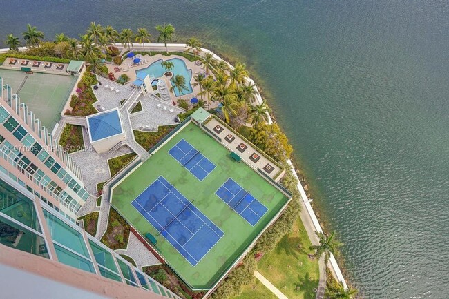 Building Photo - 3370 Hidden Bay Dr