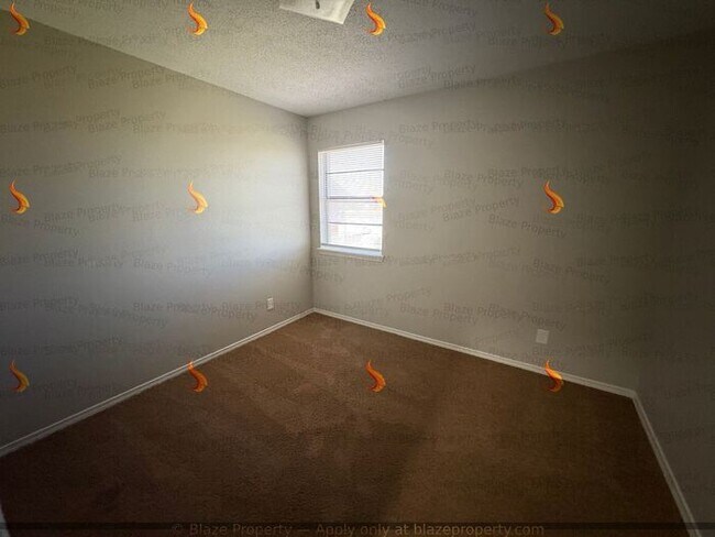 Building Photo - NOW LEASING : 3 Bed 2.5 Bath Townhouses