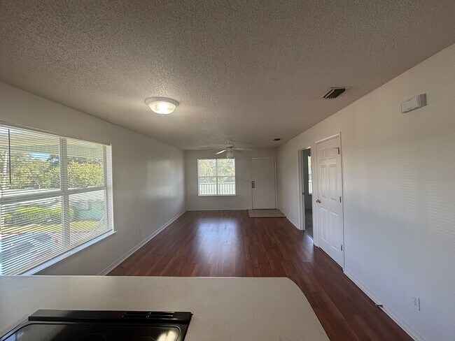 Building Photo - 565 Florosa Ct