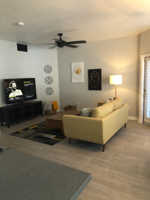 Building Photo - 9330 W Maule Ave