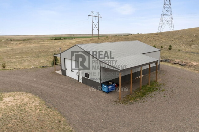 Building Photo - 3348 Hales Ranch Rd