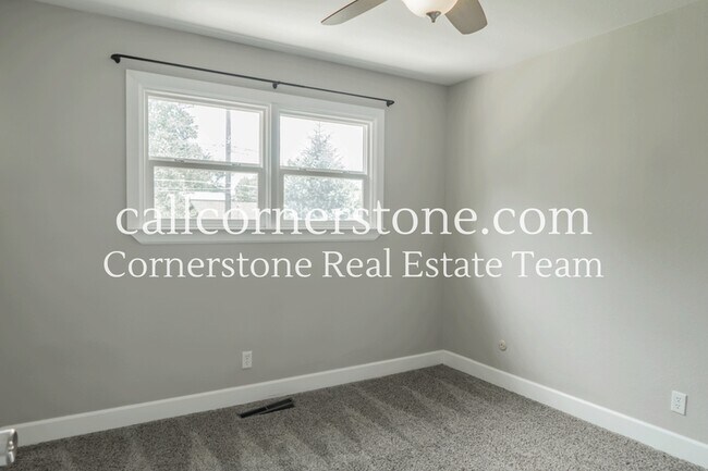 Building Photo - 2215 N Chelton Rd