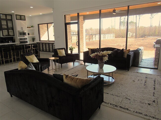 Building Photo - 51 Rd 6613