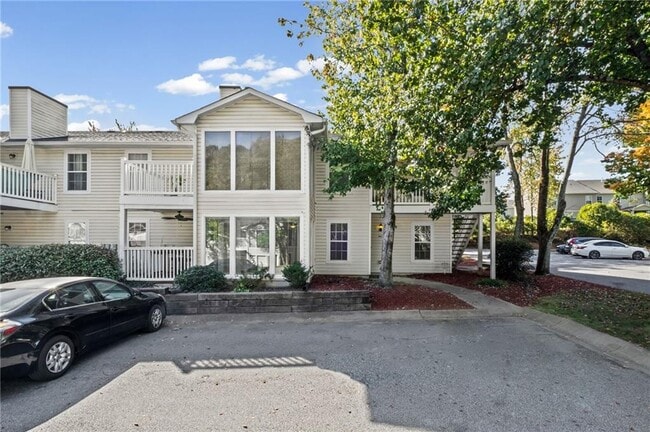 Building Photo - 401 Augusta Dr