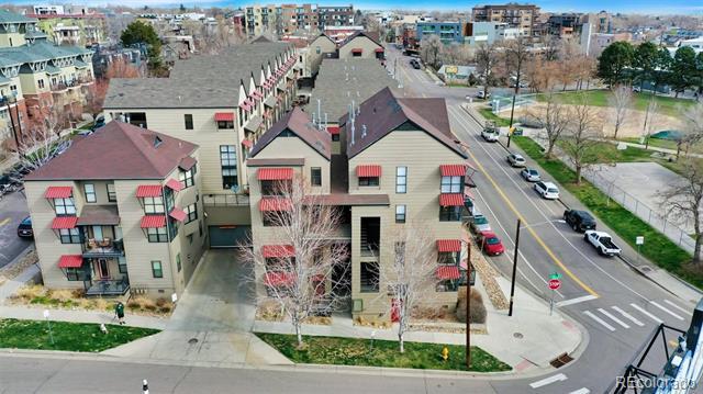 Building Photo - 2033 W 30th Ave