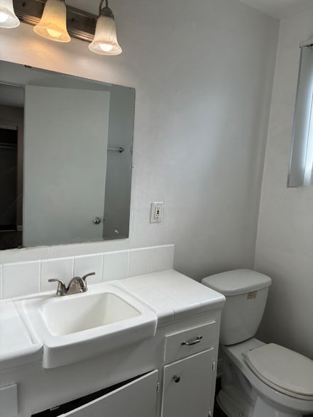 Building Photo - 443 Occidental Dr