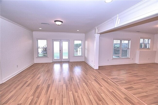 Building Photo - 56 Creekside Park Dr