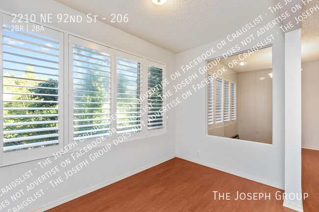 Building Photo - 2210 NE 92nd St