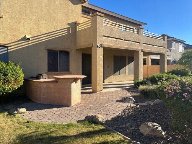 Building Photo - 14361 W Maui Ln