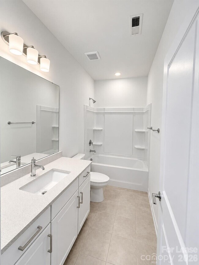 Building Photo - 3009 Rexton Ln