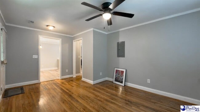 Building Photo - 321 S Park Ave