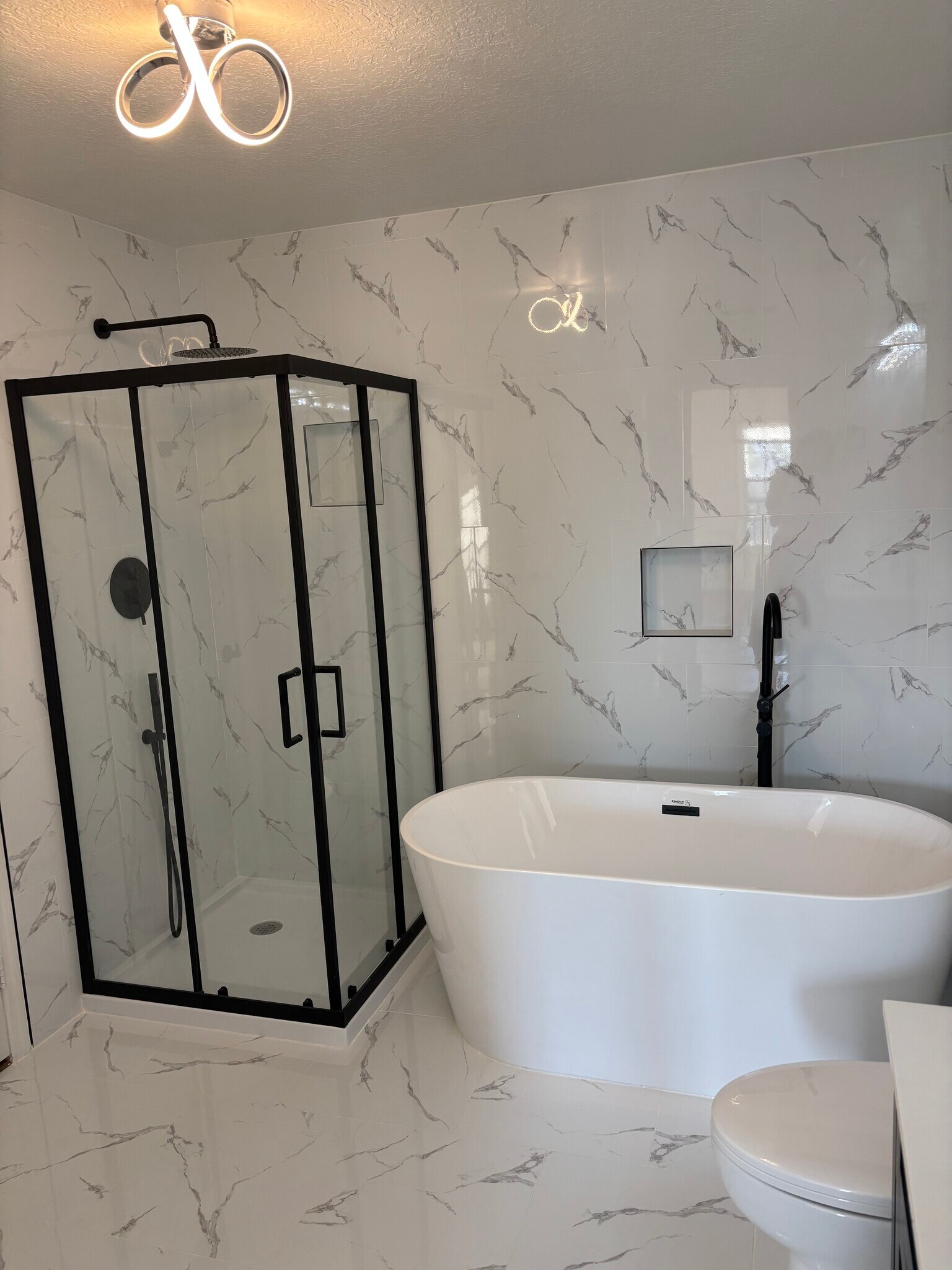 Building Photo - 501 Knights Run Ave