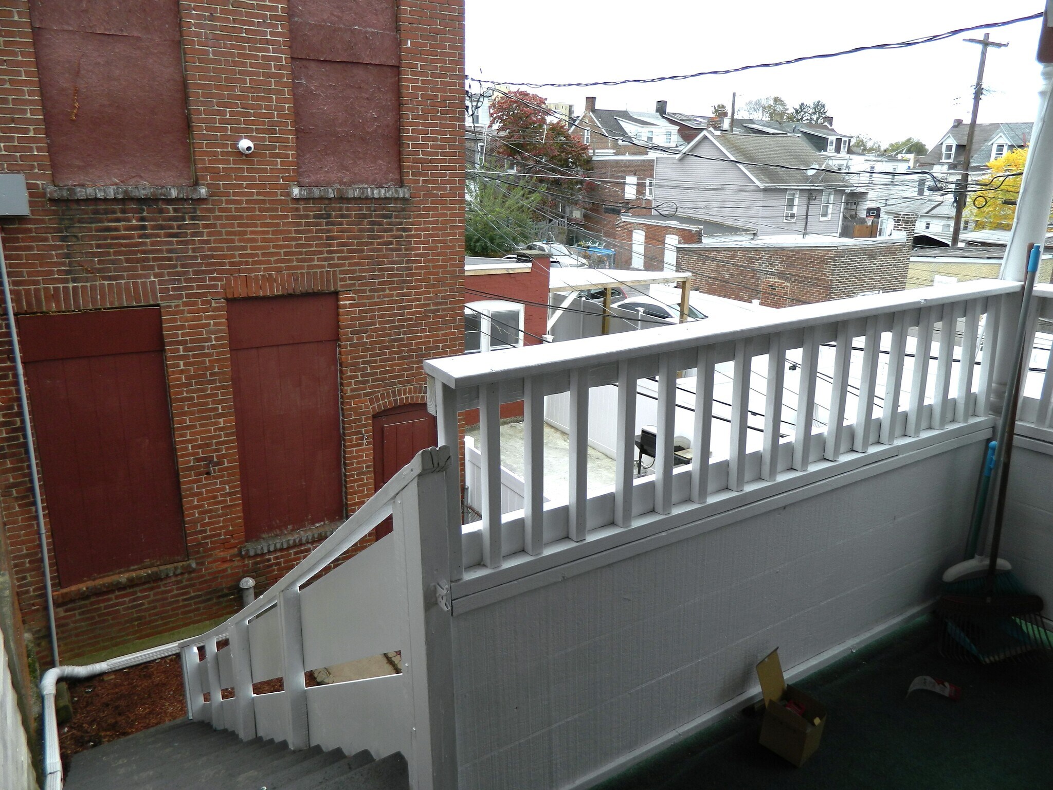 Building Photo - 322 N Franklin St