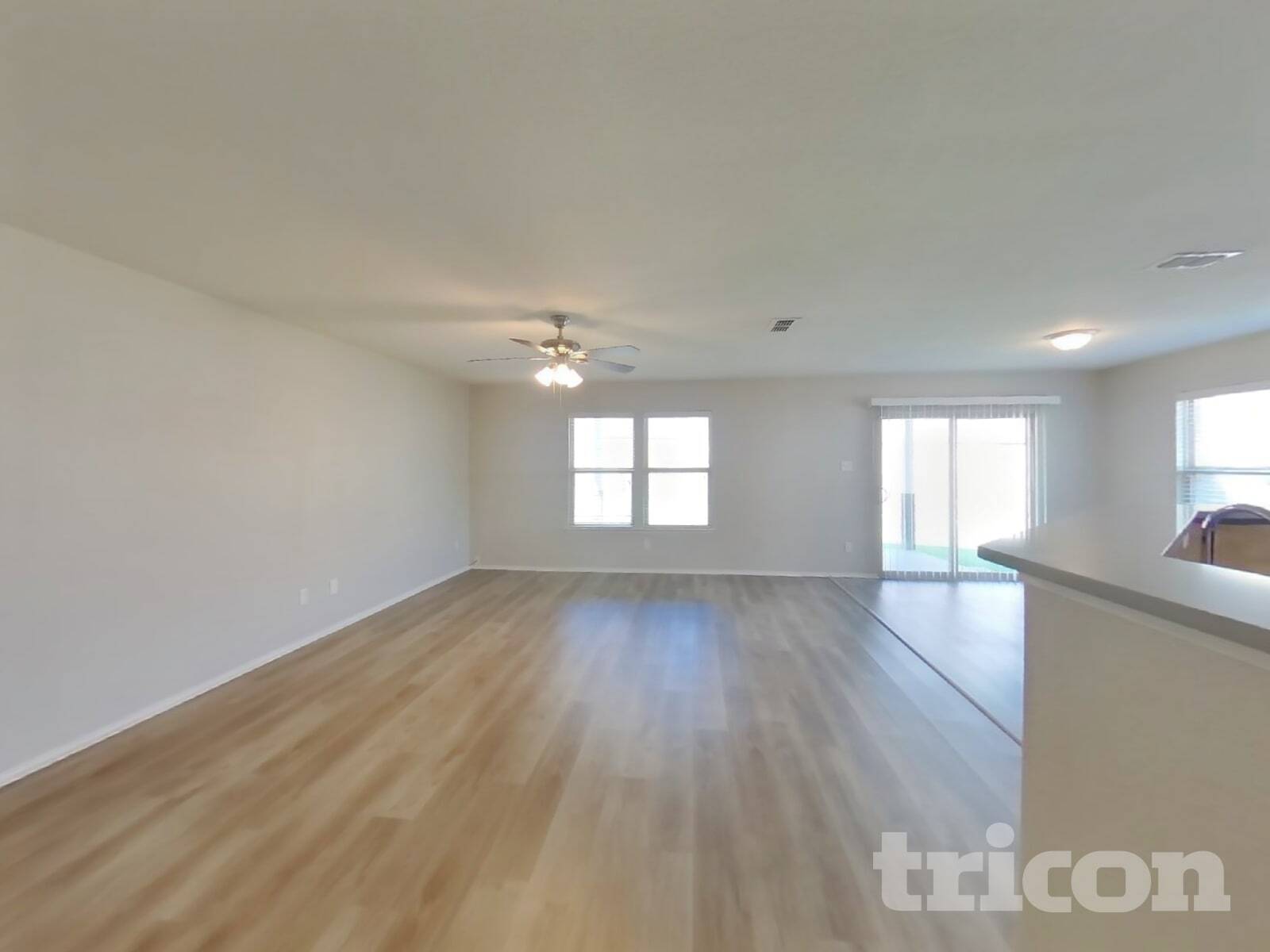 Building Photo - 528 Shell St