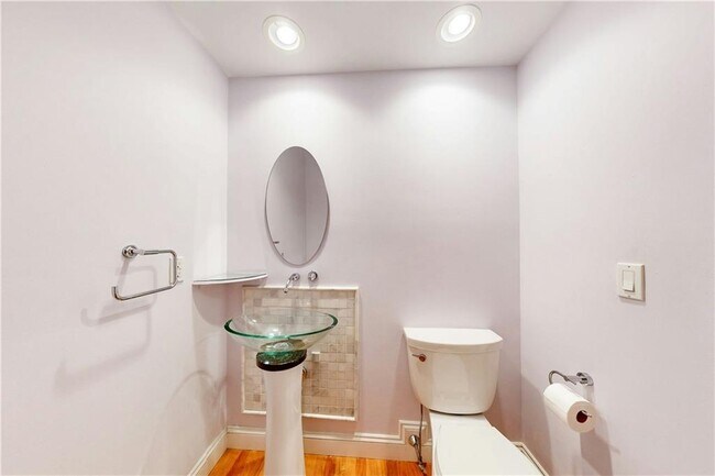 Building Photo - 270 Waterman Street UNIT C