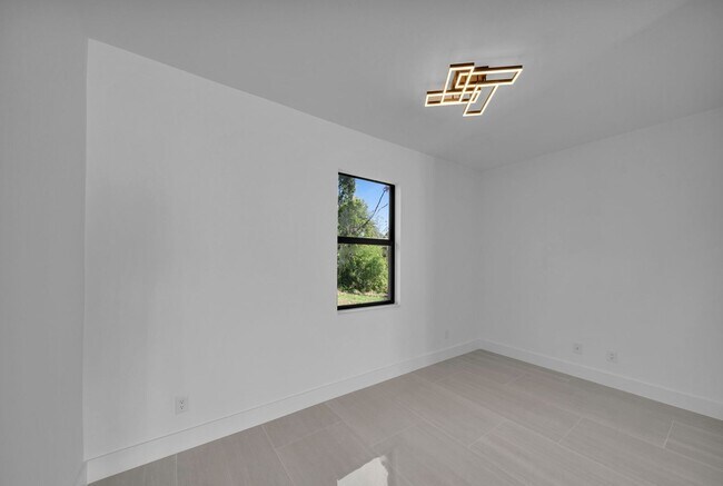 Building Photo - 73 Flamingo Blvd