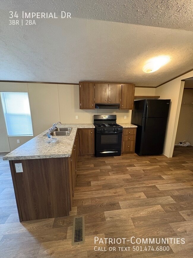 Building Photo - 34 Imperial Dr