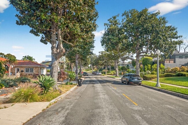 Building Photo - 5775 W 74th St