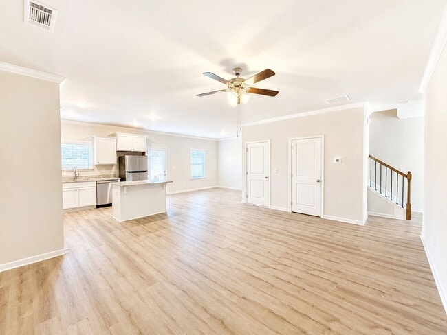 Building Photo - 244 Harvest Ridge Ln