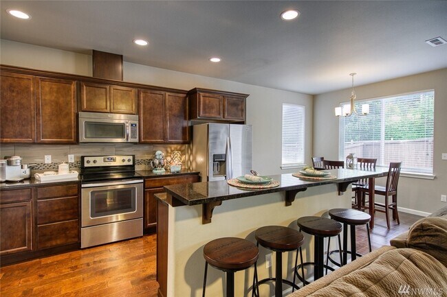 Building Photo - 3746 Maritime Dr SW